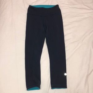 Lululemon Navy/Light Blue *Reversible* Leggings!
